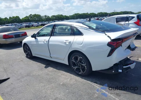 2025 Kia K5 Gt-Line из США, поврежденный, VIN KNAG64J78S5381339